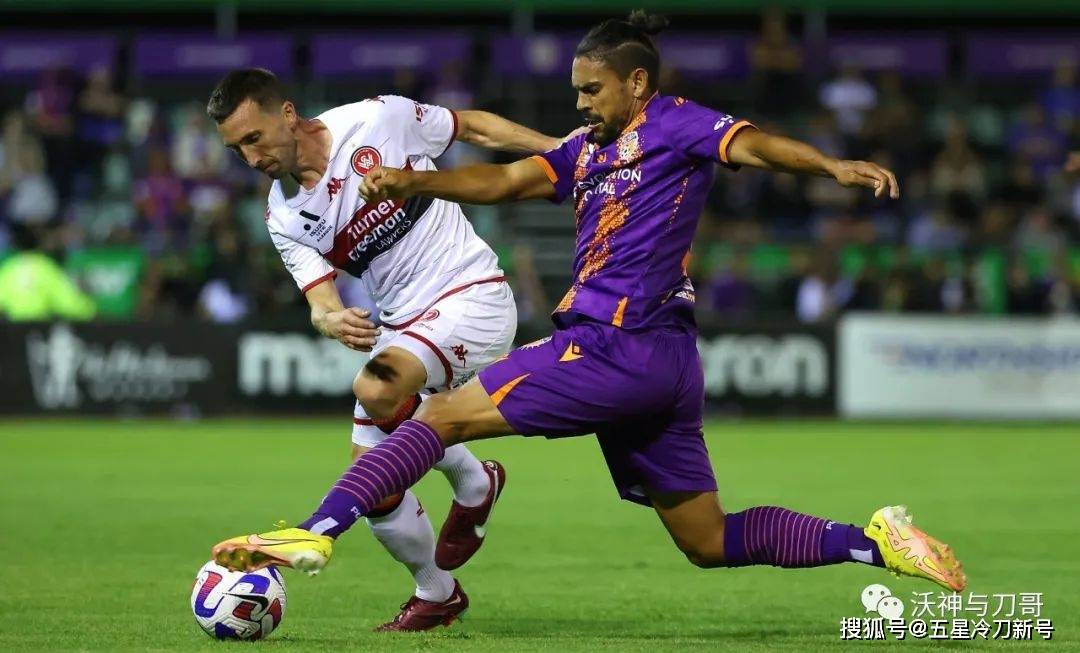 里尔迎葡超关键赛，今夜战术微调，话题不断，赛季目标并未改变(葡超埃斯托里尔对博阿维斯)