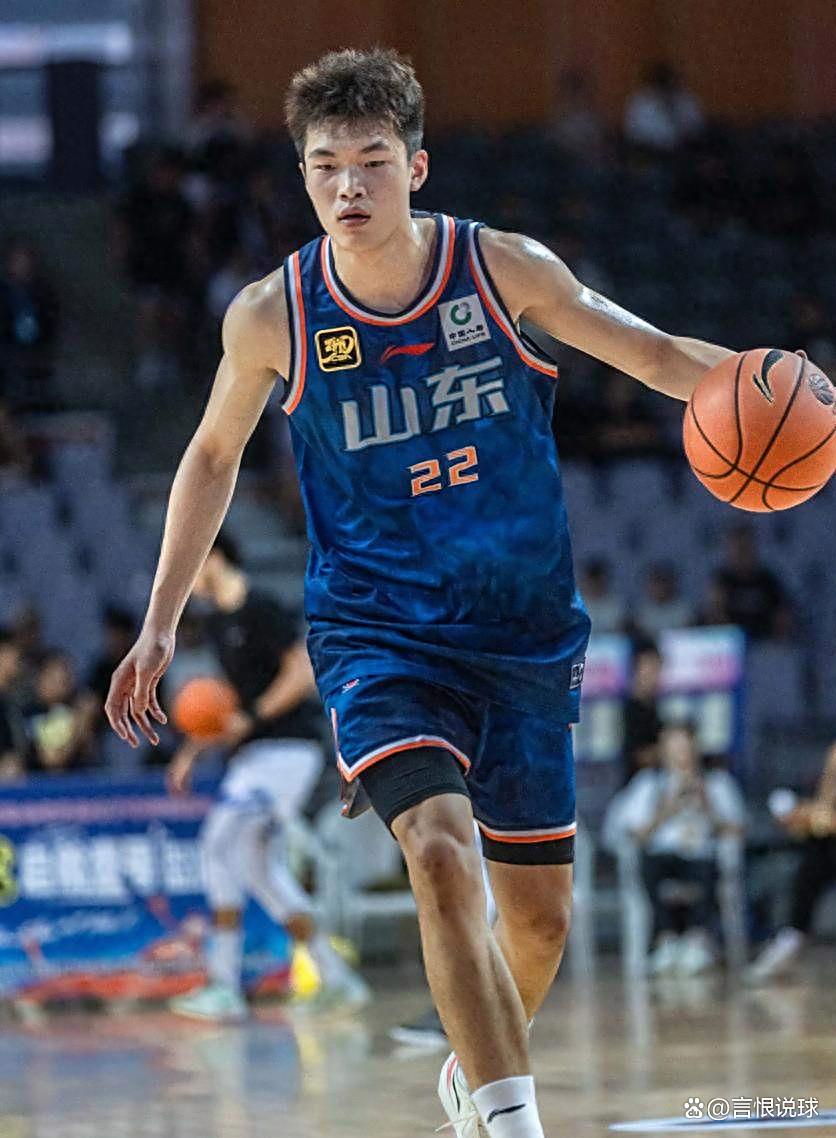 社区盾倒计时，山东男篮赛后防线松动，细节引发关注，气氛紧张，临场指挥获称赞的简单介绍