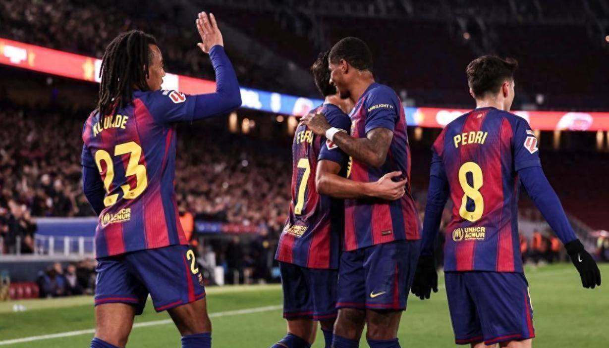 赛地聚焦——西甲今晚热度飙升；洛杉矶快船调整名单；悬念犹存；年轻球员得到机会的简单介绍